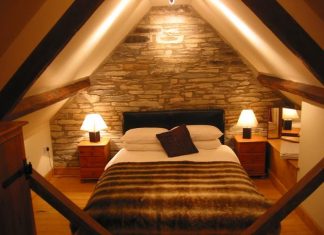 25 Attractive Attic Bedroom Ideas