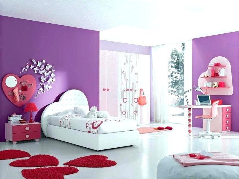Combination of purple and red is perfect.