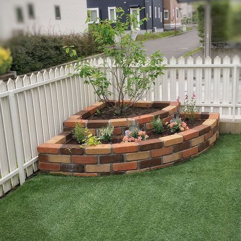 brick garden bed decoration