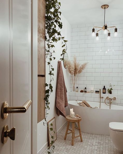 Bohemian Bathroom Ideas Complete with Decoration, Turn it Over ...