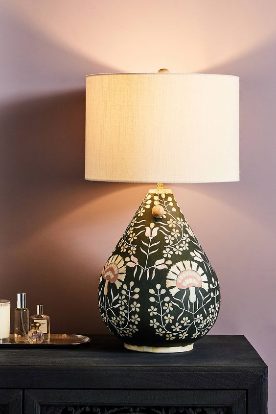 avignon table lamp