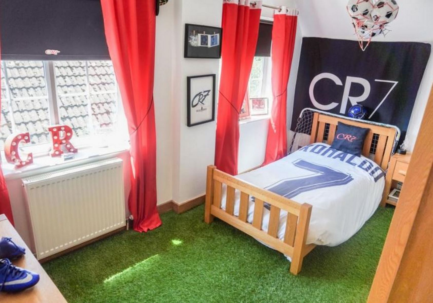 football bedroom