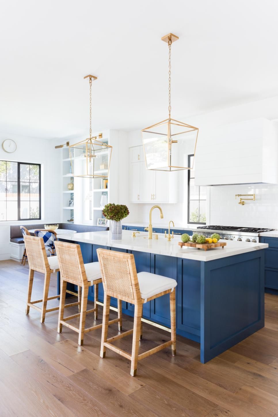 Luxurious Blue and White Kitchen