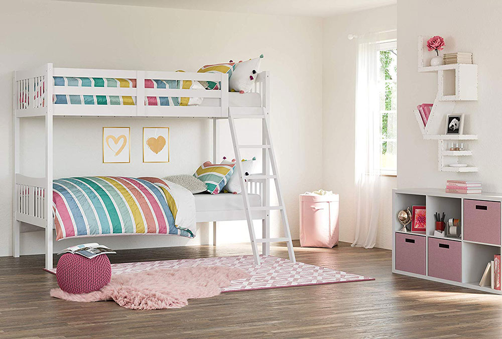Bunk Bed with Attractive Decoration