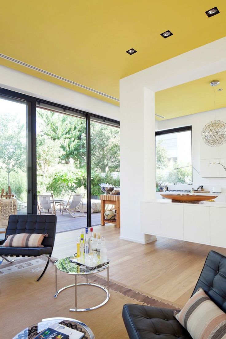 Yellow Color for Living Room Ceiling