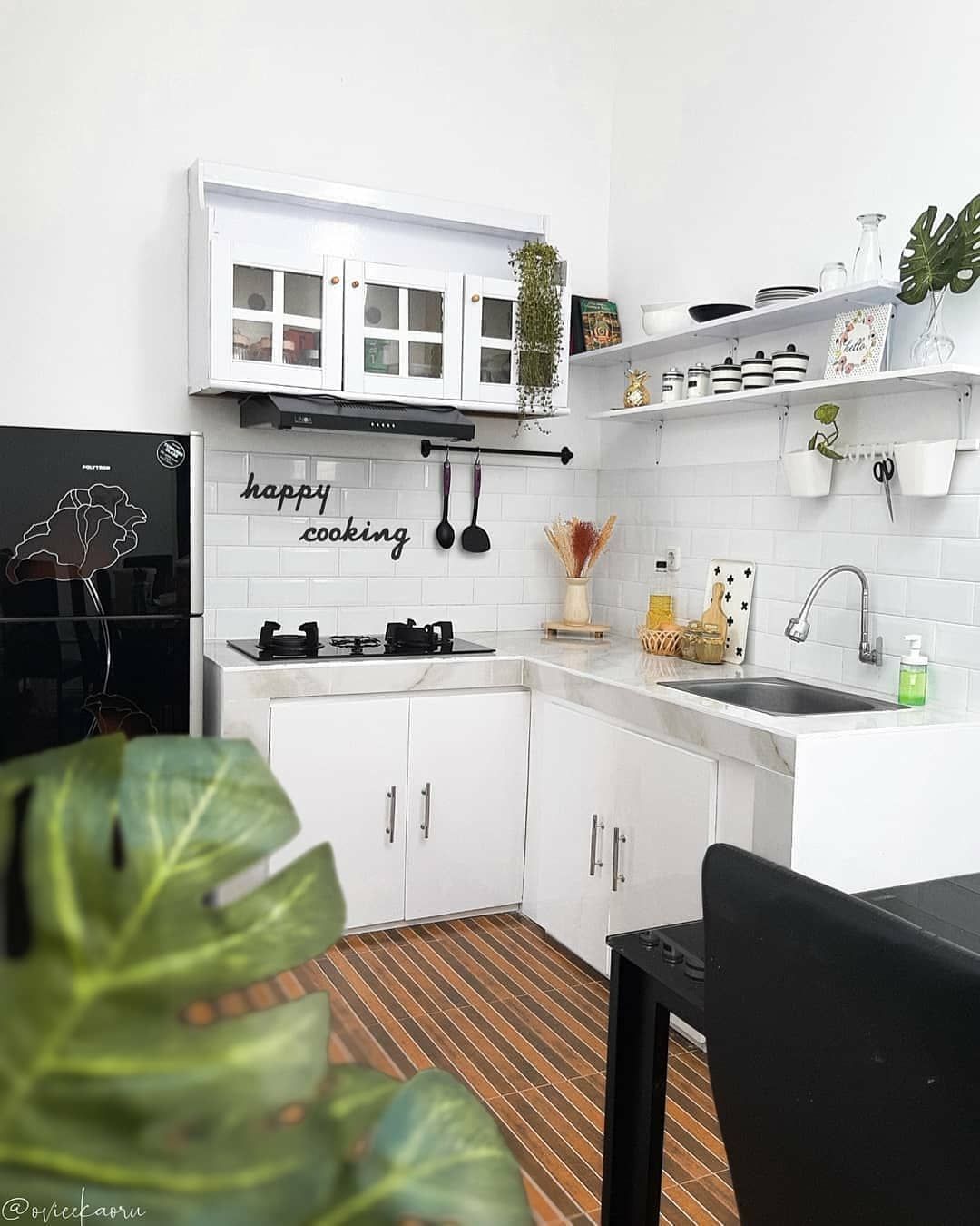 White Kitchen and The Limited Kitchen Cabinet