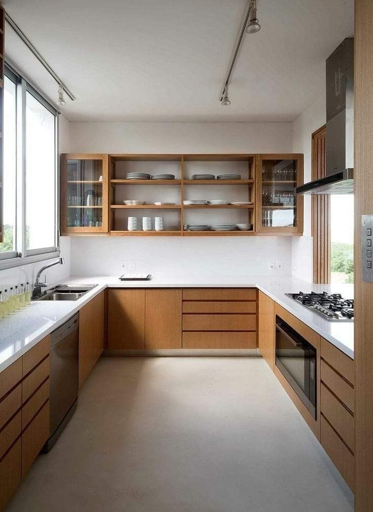 A Simple Kitchen Cabinet with An Airy Impression