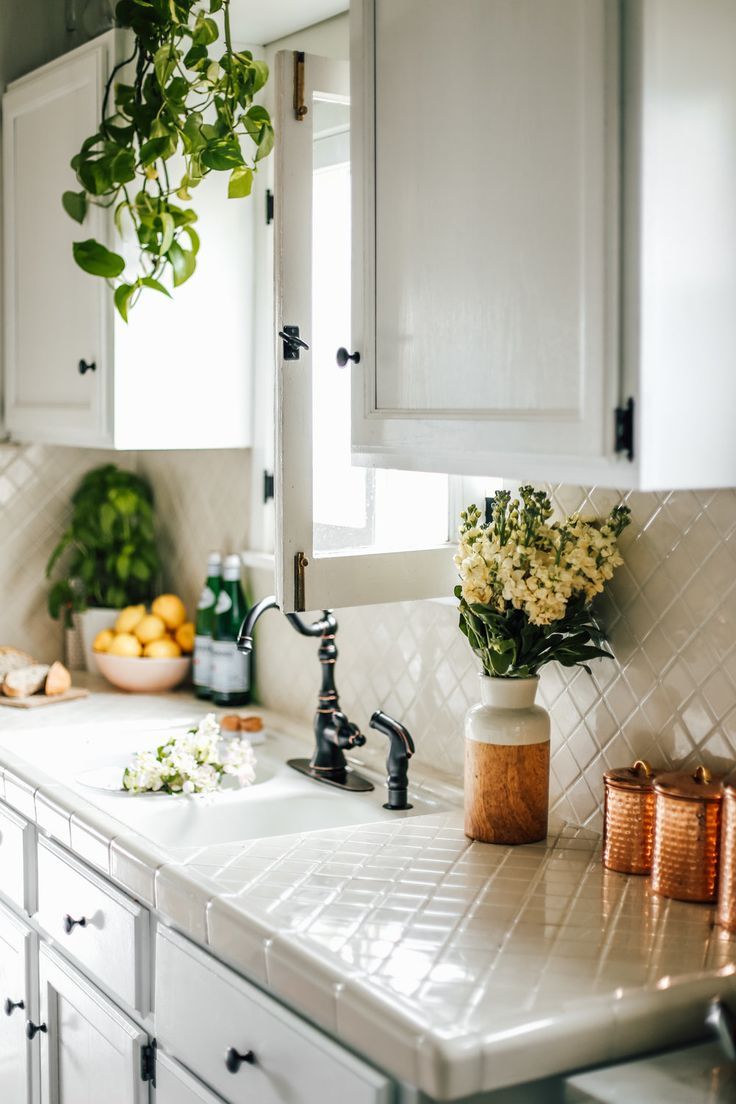 Tiles for Countertops That Is Easy to Clean