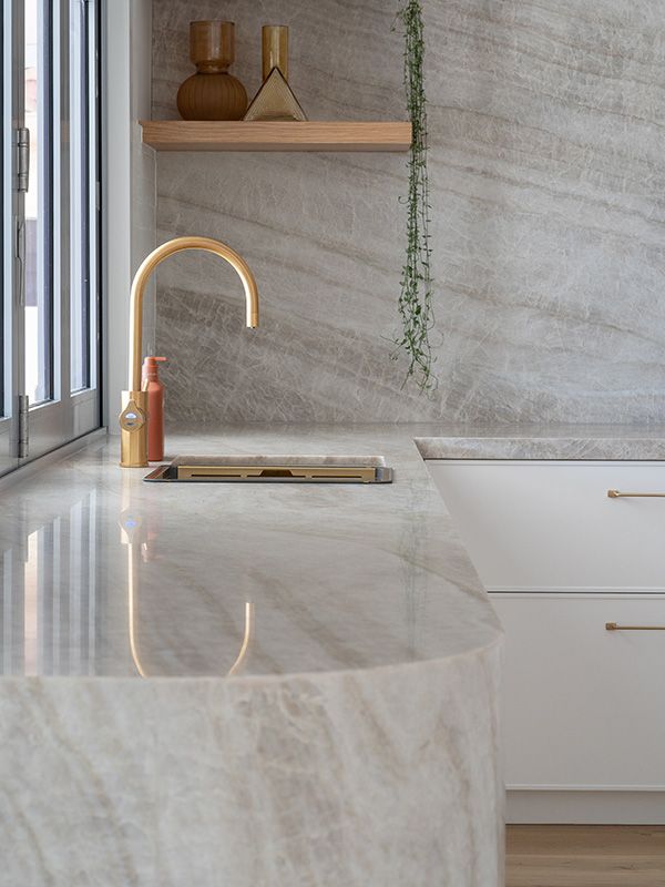 Marble Countertops That Make Your Kitchen Glamour