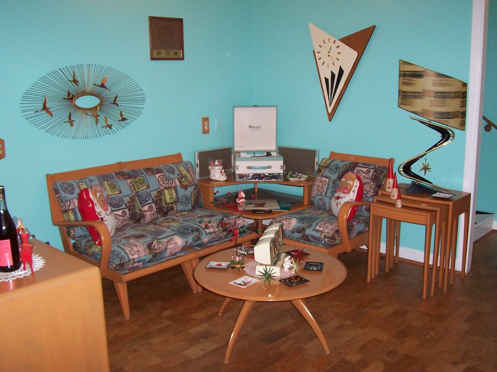 17 Ideas to Create 50s Living Room Design in Your Home - HomesFornh