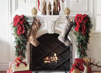 20 Christmas Fireplace Ideas : Create A Warm Decoration in Your Home Christmas Fireplace with Decorative Ribbons