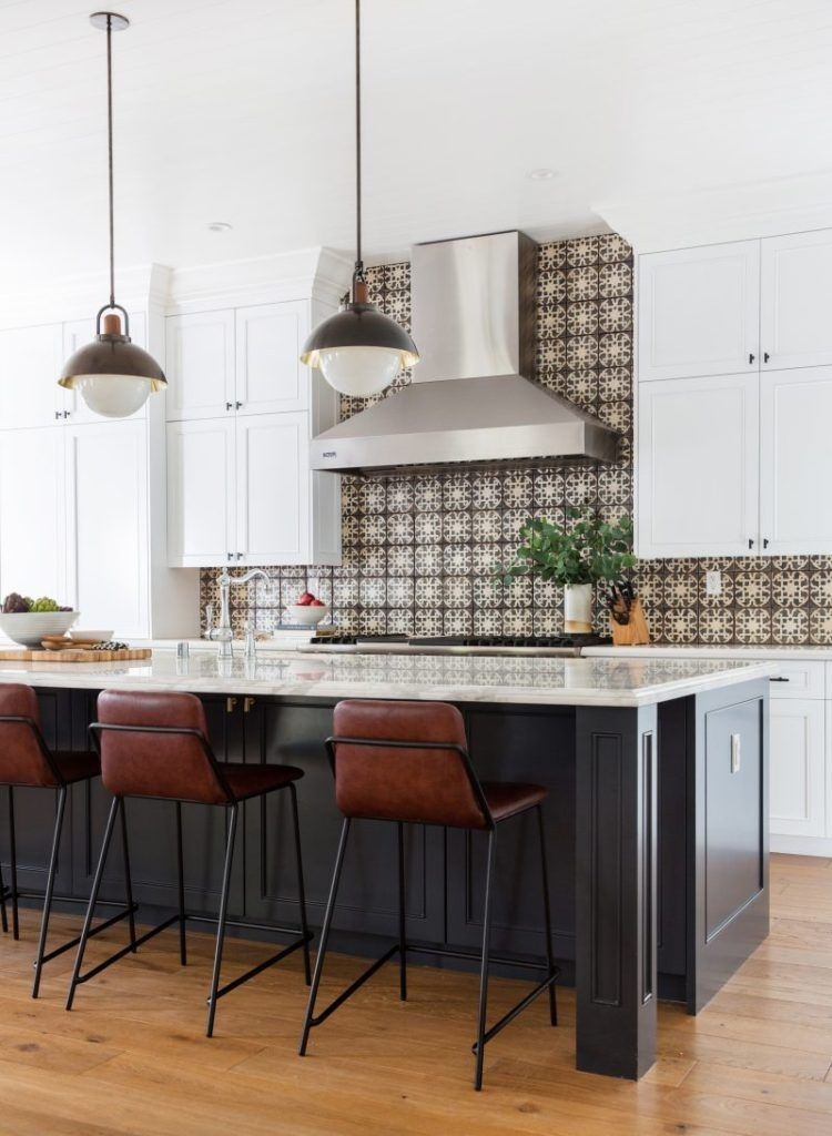 Modern Spanish Kitchen x Brown Theme