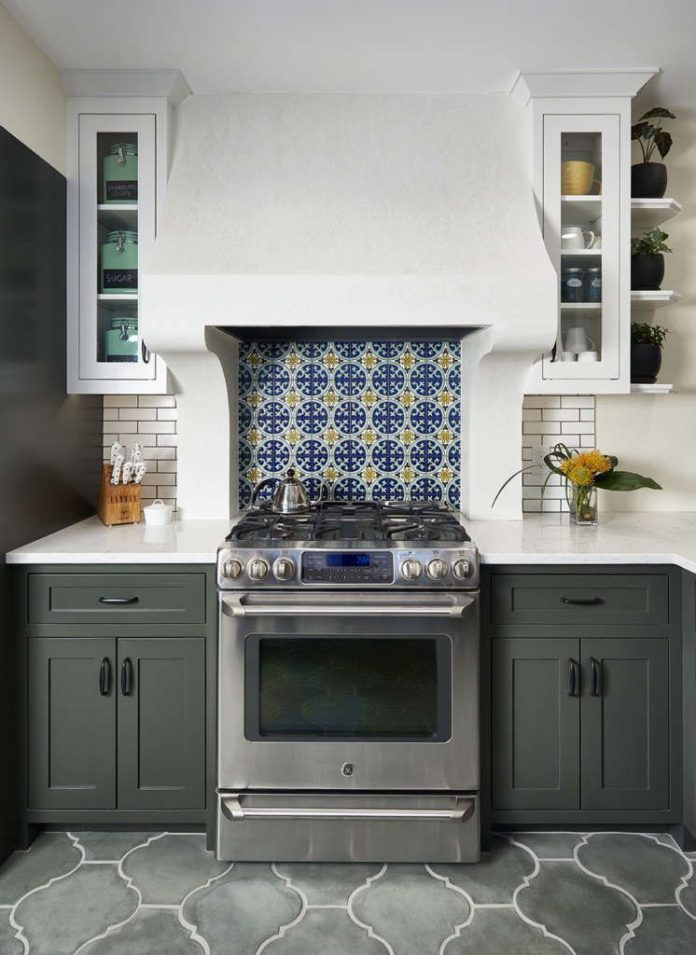 17 Modern Spanish Kitchen Ideas Add Eccentric Accents in Your Interior