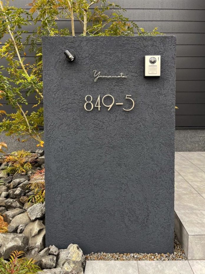 18 House Number Sign Ideas: Show Off the Best Home Entrance